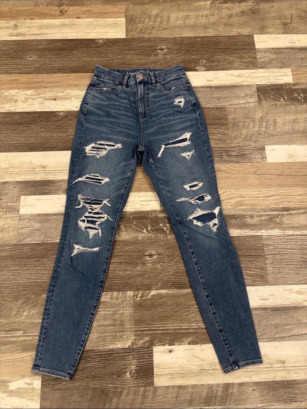 American Eagle Outfitters Distressed High-Rise Jeans - Blue
